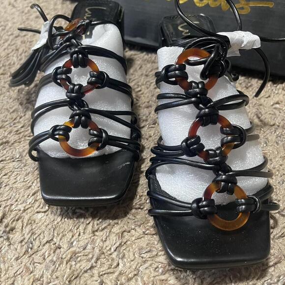 Black And Tan Lulus Lace Up - Picture 8 of 8